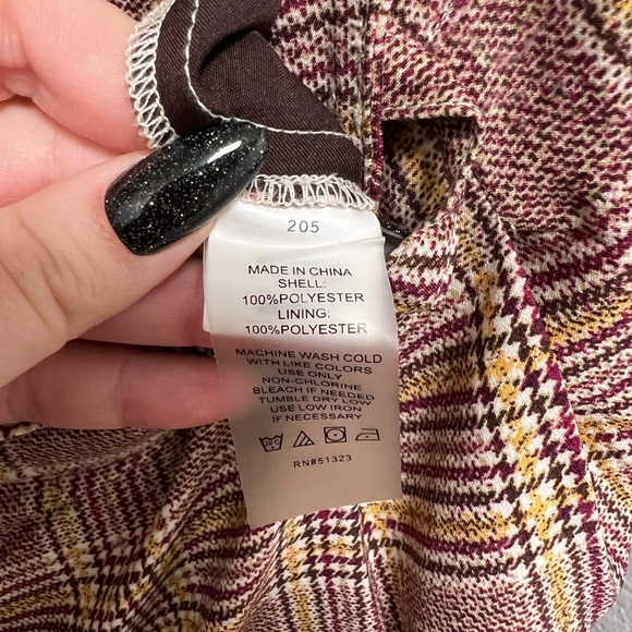 Vince Camuto Plaid Women's Trousers - Picture 6 of 6